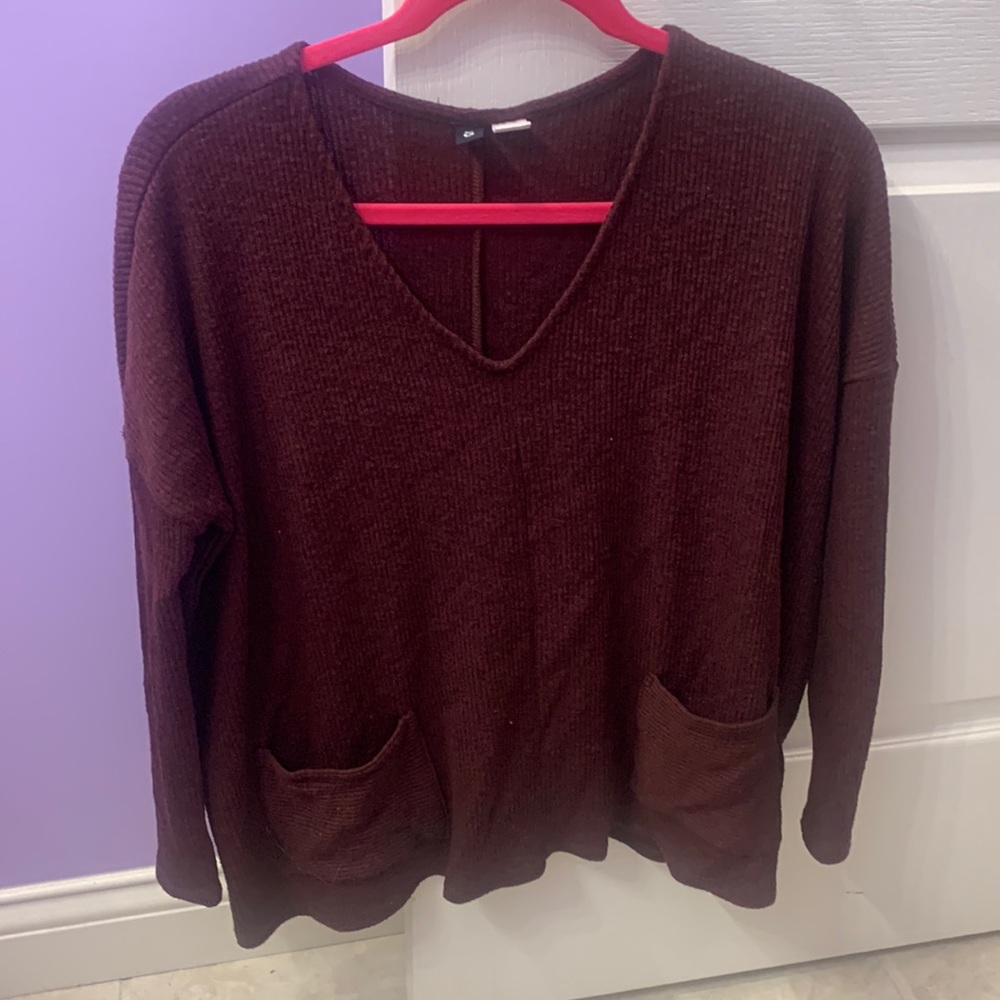 URBAN OUTFITTERS BDG SWEATER